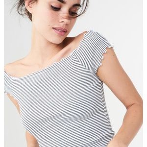 ‼️Off the shoulder striped shirt‼️
